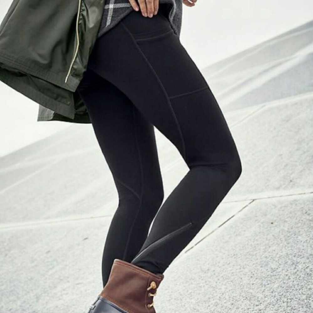 Athleta | Chaturanga High Rise Chat to Town Tight Black Ankle Zipper Leggings M